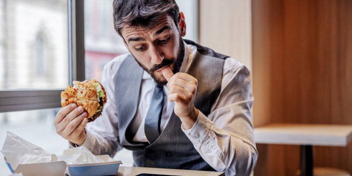 8 astuces pour éviter la fatigue après le déjeuner ?