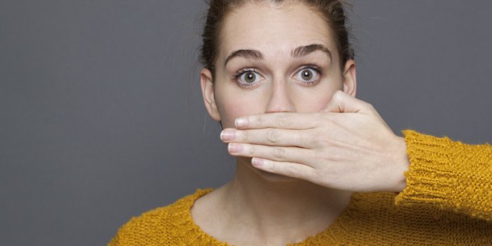 7 conseils de dentiste pour choisir son dentifrice après 60 ans