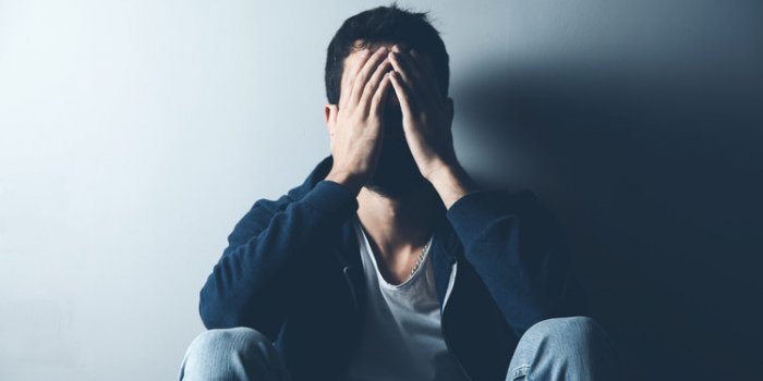 CÅur brisÃ© : les 5 Ã©tapes du deuil du couple