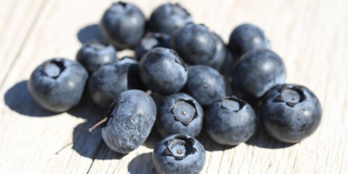 CÃ´lon irritable : 6 fruits bÃ©nÃ©fiques pour la flore intestinale