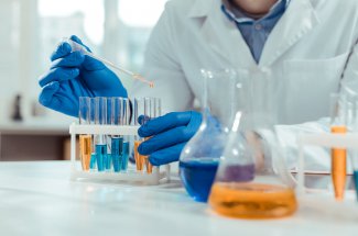 "Vous perdez vos fonctions progressivement donc vous vous voyez diminuer" : une chercheuse qui se bat contre les dystrophies musculaires