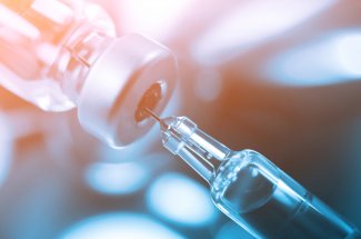 Covid-19 : doit-on se faire vacciner si l-on a deja ete infecte ?