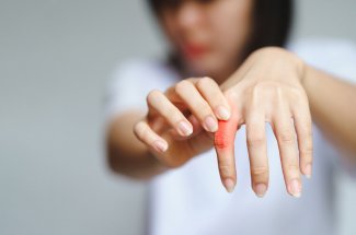 Cette approche permet de soulager les symptomes de la polyarthrite rhumatoide