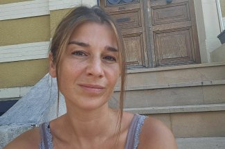 Bandelette urinaire : "J-ai ete obligee de me faire operer aux Etats-Unis pour revivre"