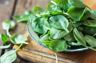 Sante dentaire : ce type de legume procurerait autant de benefices que les bains de bouche