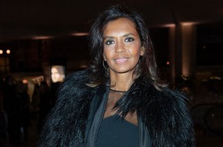 Karine Le Marchand immortalise son operation de l-hallux valgus