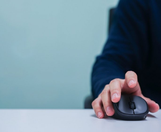 Covid-19 : les hommes dont l-annulaire est plus long sont moins susceptibles de mourir 