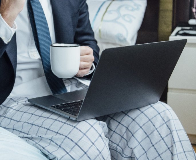 Teletravail : rester en pyjama pour travailler favoriserait la depression