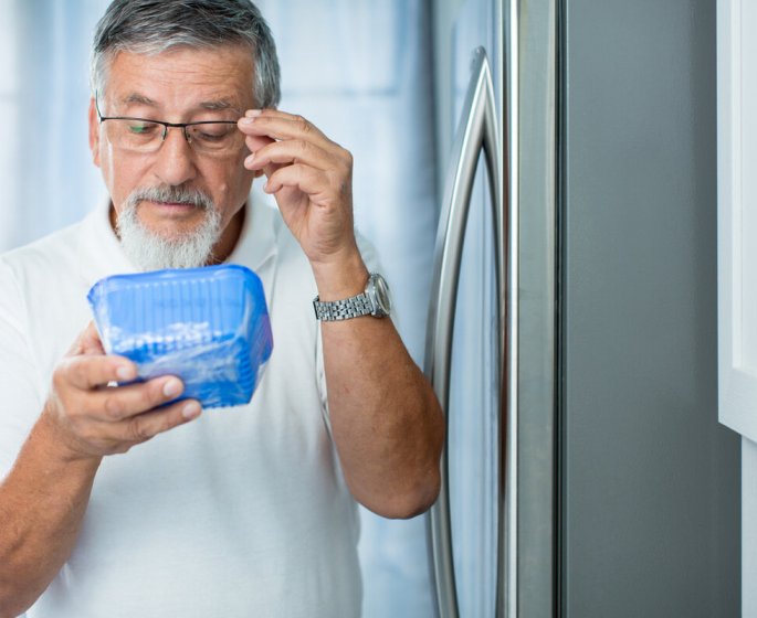 Ce qui peut se passer dans votre corps si vous mangez des aliments perimes