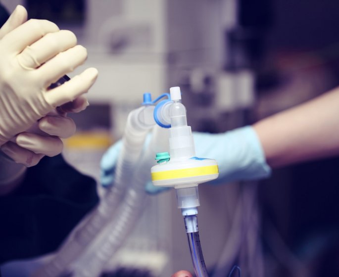Respirateurs artificiels : qu-est-ce que c-est et pourquoi n-en avons-nous pas assez ?