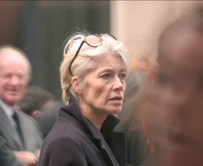 Francoise Hardy "fragile a cause de la chimio" : Thomas Dutronc evoque sa mere