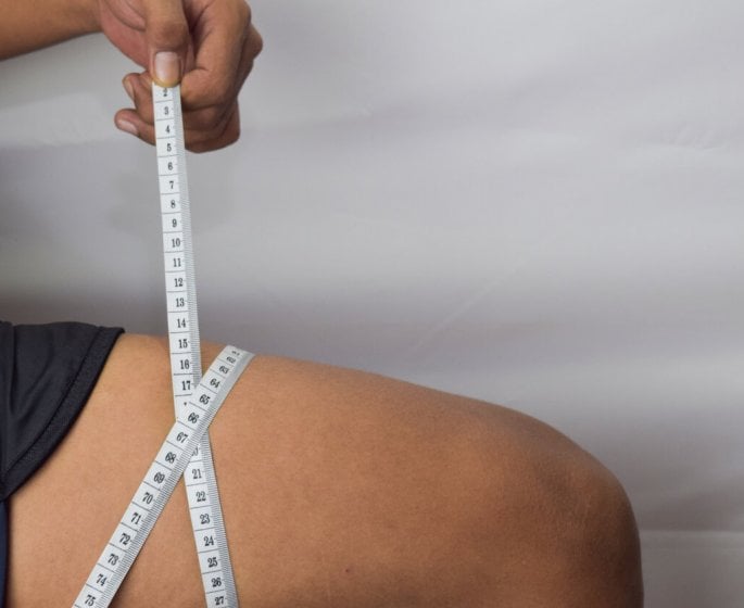 Declin cognitif : la graisse abdominale augmente le risque, celle situee sur ce membre aussi ! 