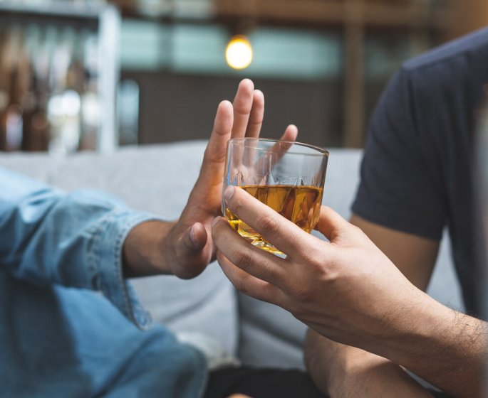 Alcool : boire regulierement (meme un peu) nuit a la tension arterielle