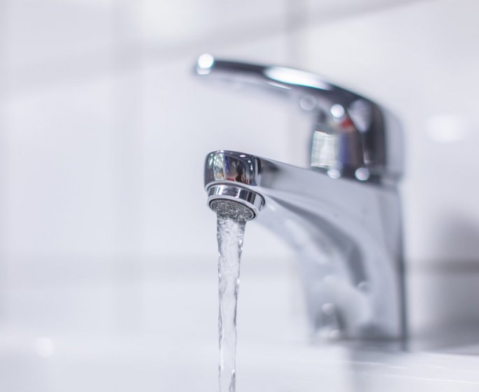 Cryptosporidiose : l-eau du robinet interdite a la consommation a Grasse