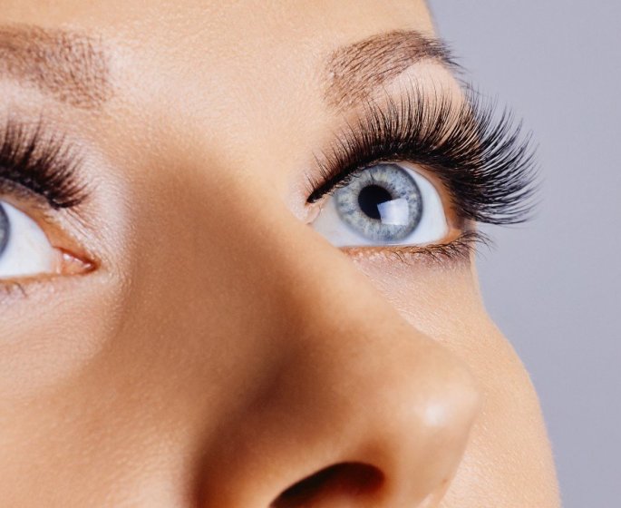 Maquillage : 7 astuces pour agrandir votre regard