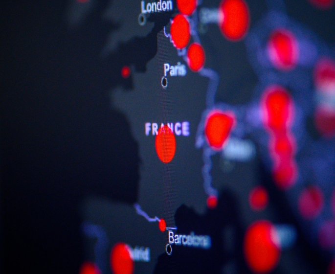 Covid-19 : un nouveau record de contaminations samedi, vraiment ?