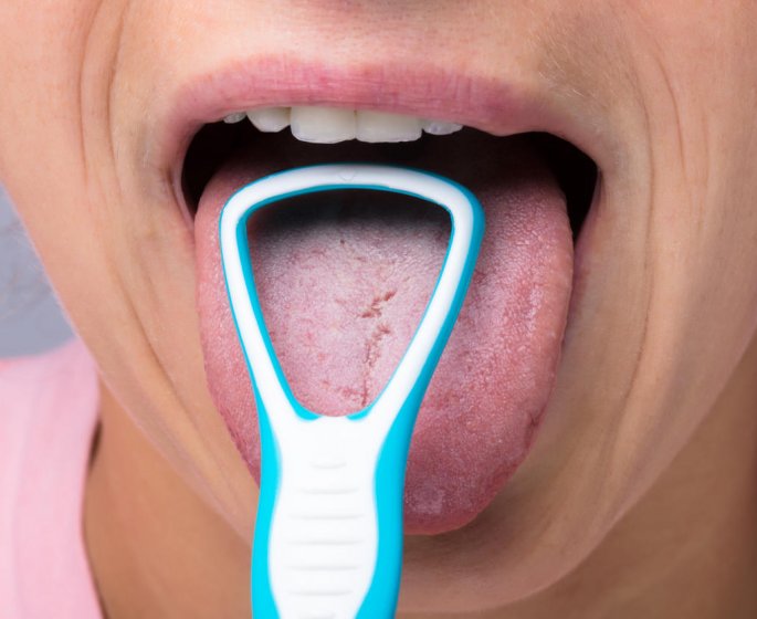 Langue blanche (langue saburrale) et bouche pateuse : quelles causes ?