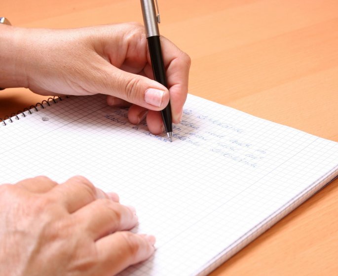 Pourquoi les gauchers traitent-ils plus vite les informations ?