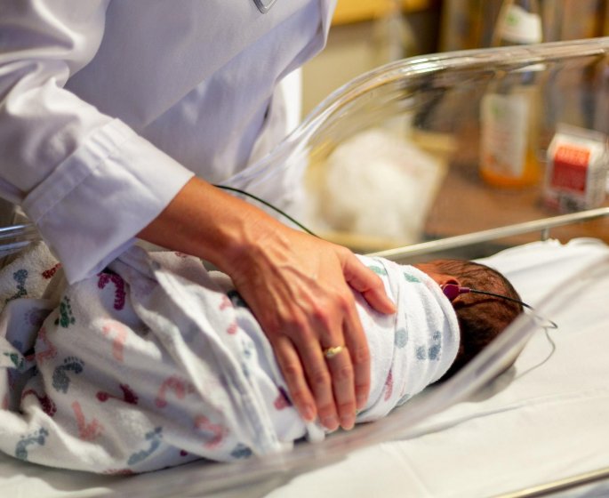 Surdite de l-enfant : des soins et un appareillage specifique