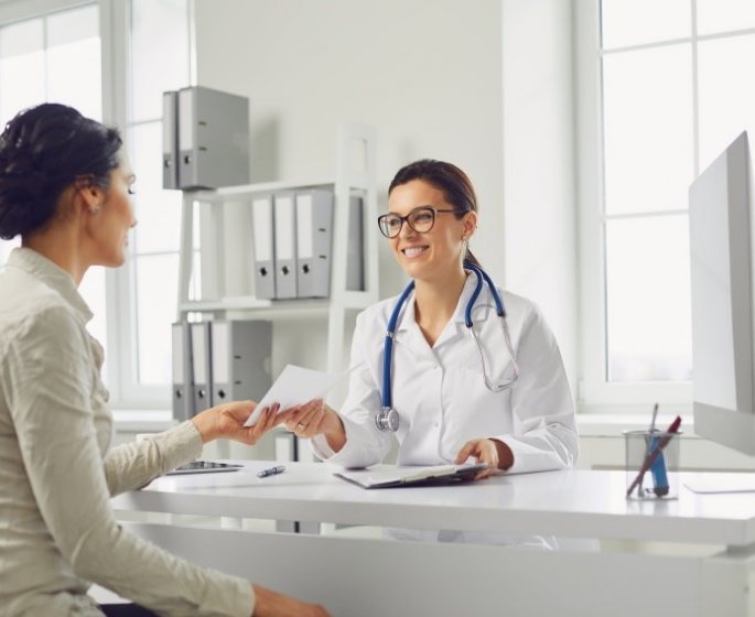 Sante : 44% des femmes embarrassees devant un medecin specialiste