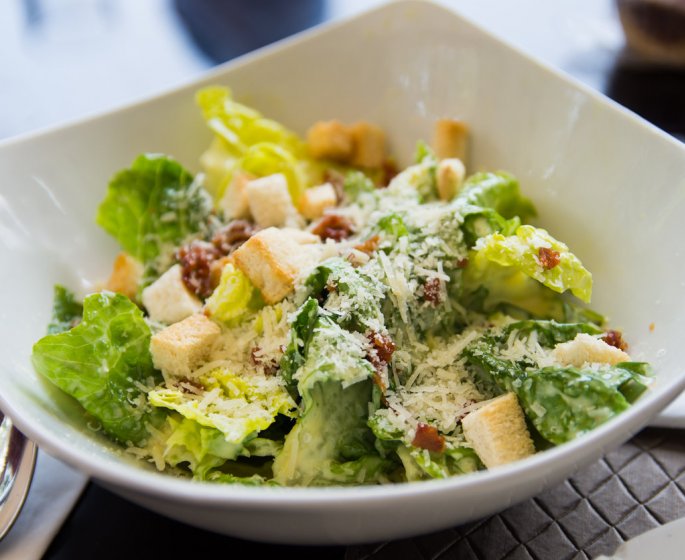 6 salades a bannir au restaurant 