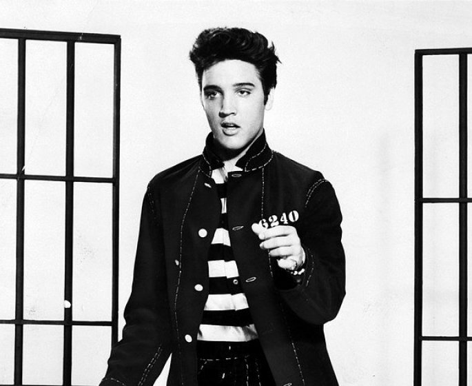 Pourquoi Elvis Presley s-est fait vacciner a la tele ?