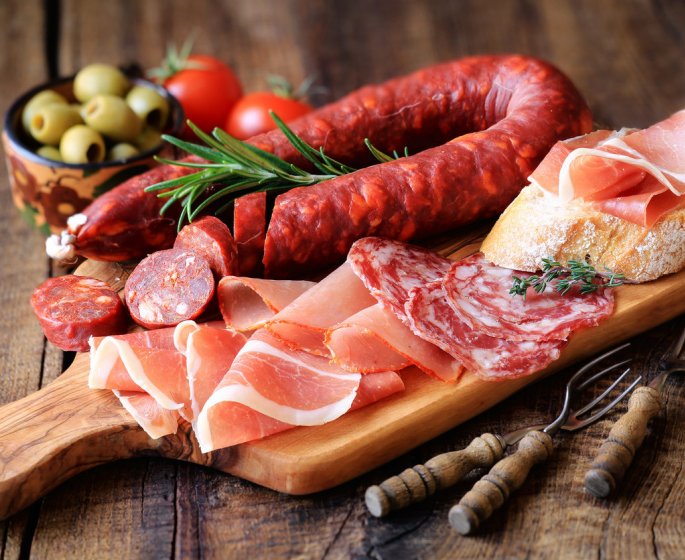 Cancer du sein, de l-estomac et du colon : la viande transformee responsable de 4 000 cas par an