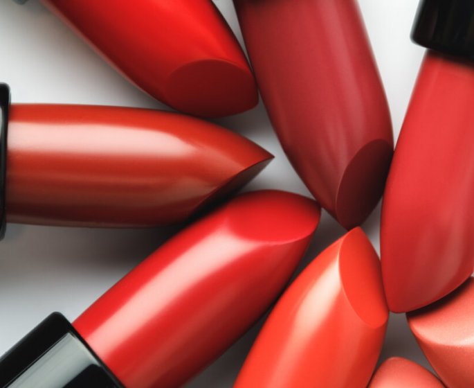 4 astuces de rouge a levres pour les femmes de plus de 40 ans