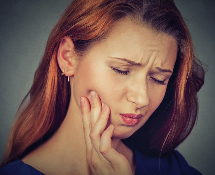 Langue qui pique : reconnaitre une candidose