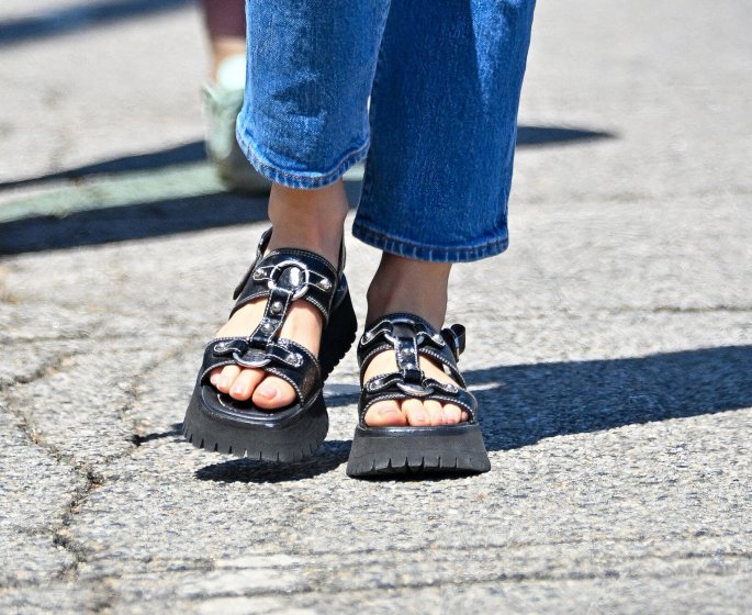 Sandales : lesquelles acheter pour ne pas abimer ses pieds ?