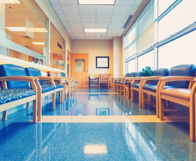 AVC : apres avoir attendu 8 heures aux urgences, il rentre chez lui