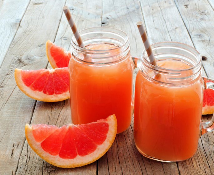 Jus de pamplemousse : la boisson a ne pas boire en meme temps que ses medicaments