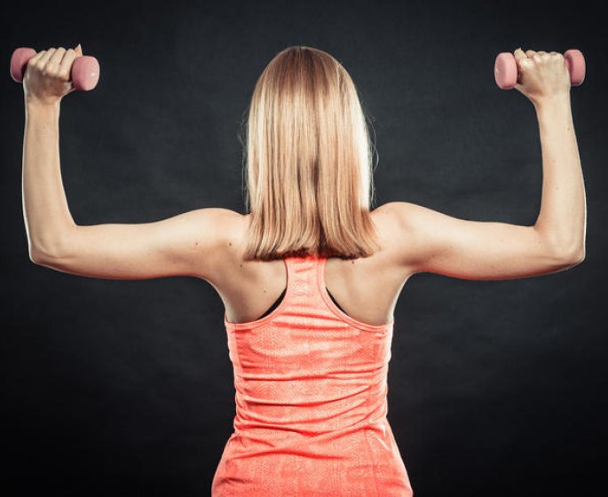 Scoliose : des exercices de musculation pour la corriger