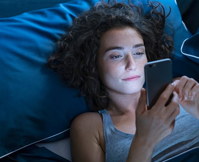 Pourquoi scrollons-nous notre telephone ? Les solutions pour arreter