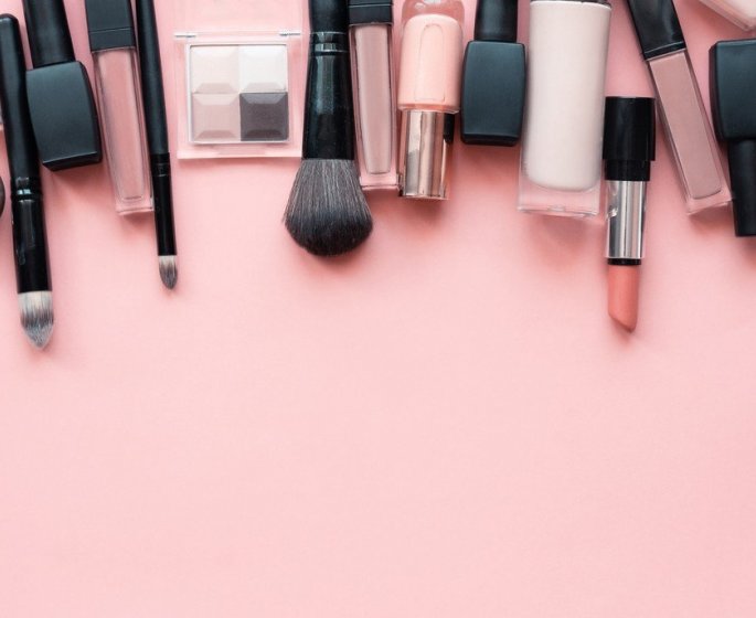 Les maladies que vous pouvez attraper en vous maquillant 