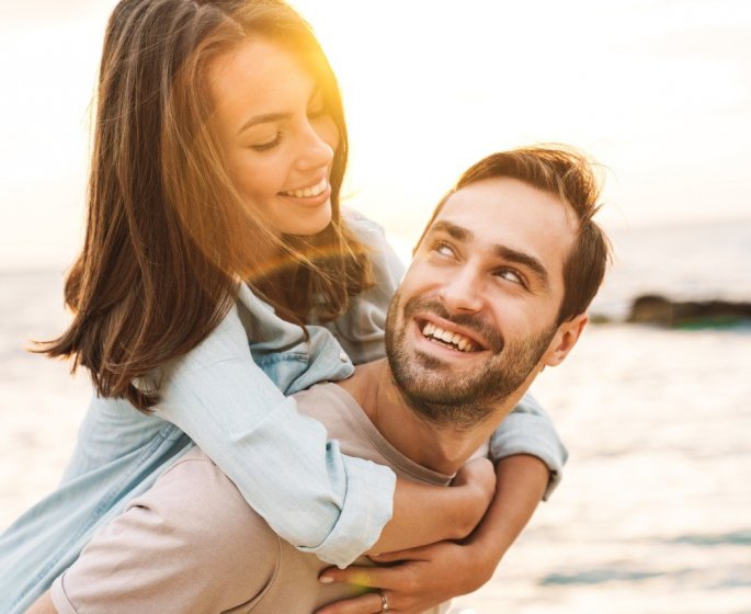 Couple : 4 cles pour vivre heureux a deux