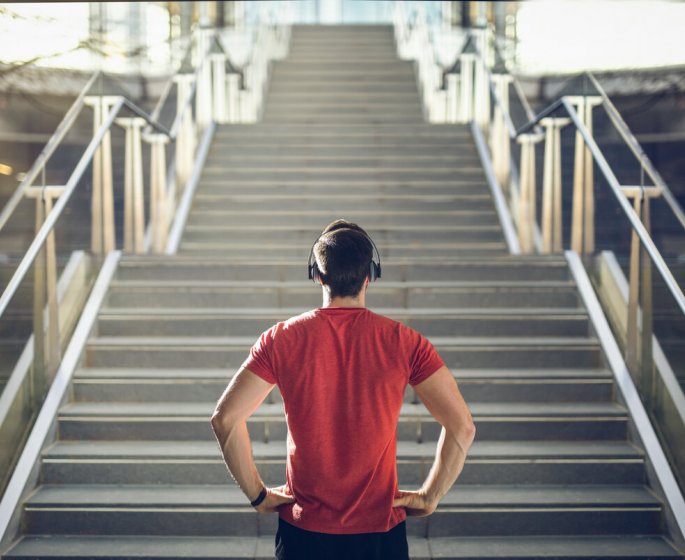 Monter les escaliers en chantant : un defi qui peut vous sauver la vie