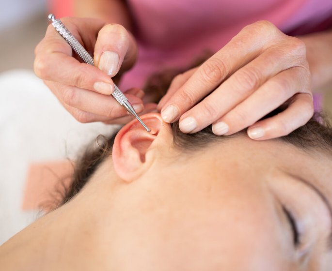 L’auriculotherapie : un nouveau traitement efficace contre les migraines ?