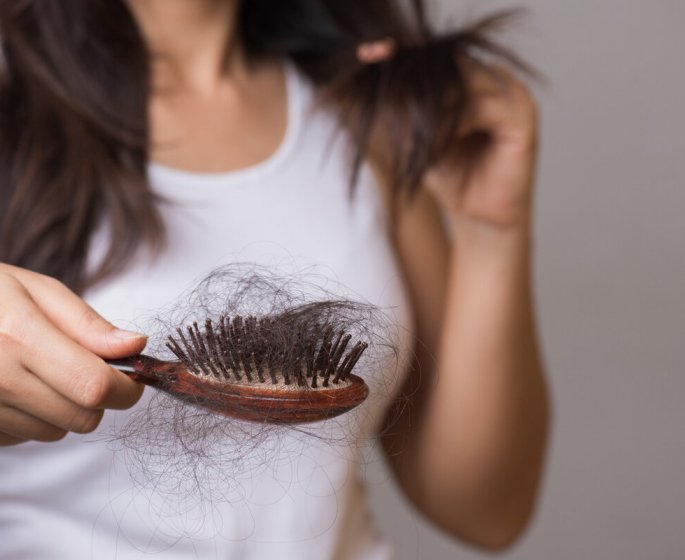 Chute de cheveux : 4 aliments ultra-transformes a bannir