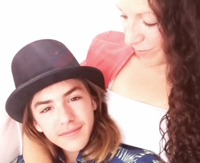 Vitiligo : “Je trouve ma mere magnifique”