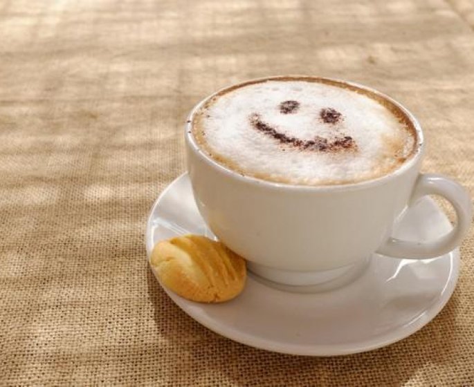 4 tasses de cafe permettraient de reduire les accidents cardiovasculaires 