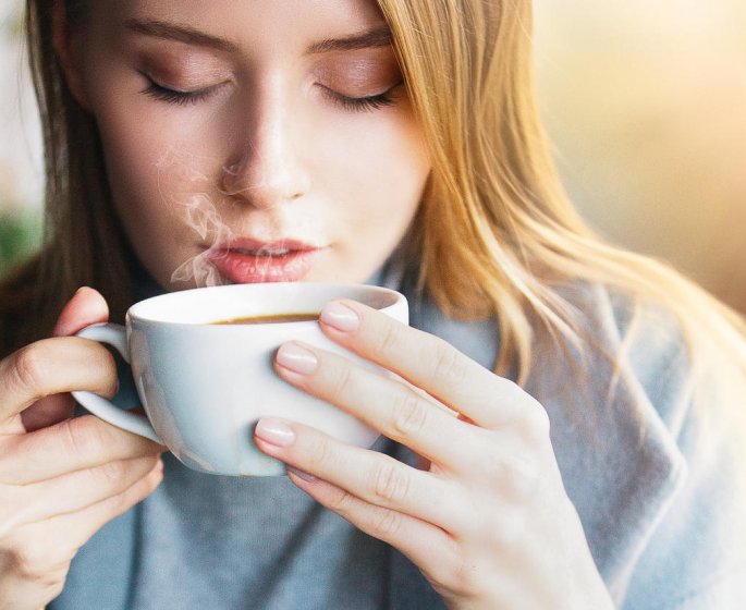 Cancer de l-œsophage : boire du the a plus de 60°C augmente les risques de 90%