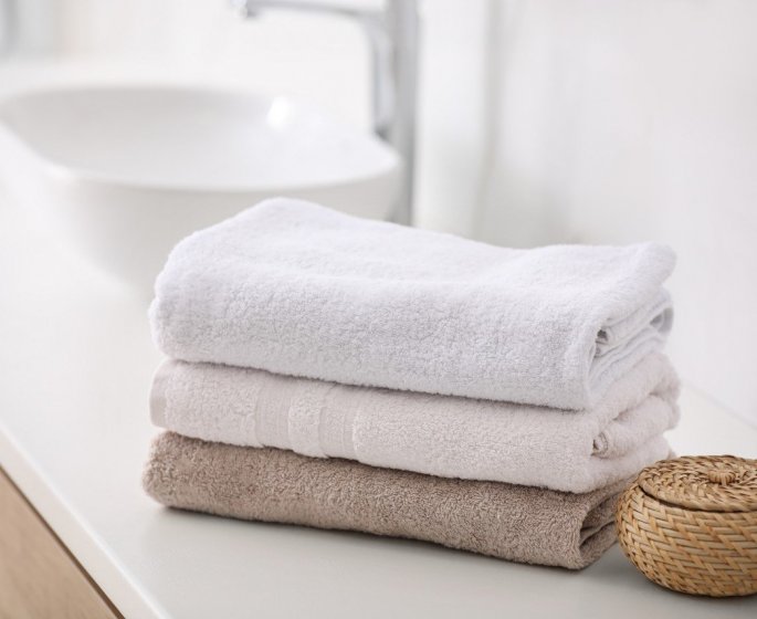Serviette : l’objet le plus rempli de microbes dans votre salle de bain