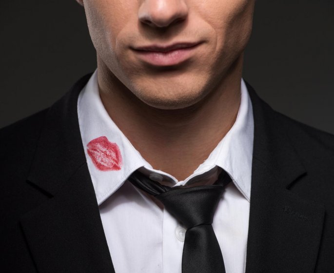 Les signes surprenants qui montrent qu’un homme est infidele