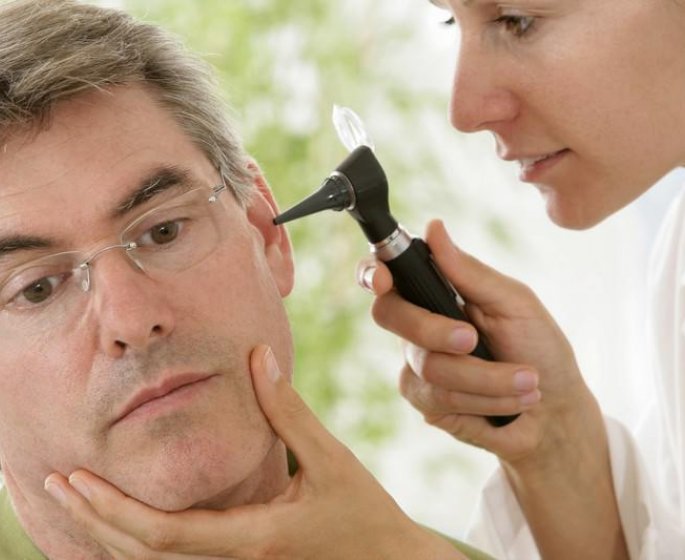 Otite : j-ai l-oreille bouchee que faire ?