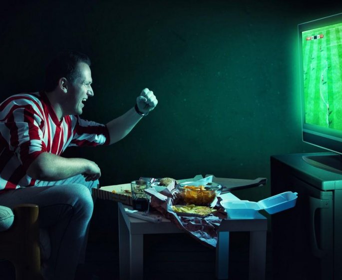 Regarder la television augmenterait le risque de cancer du colon