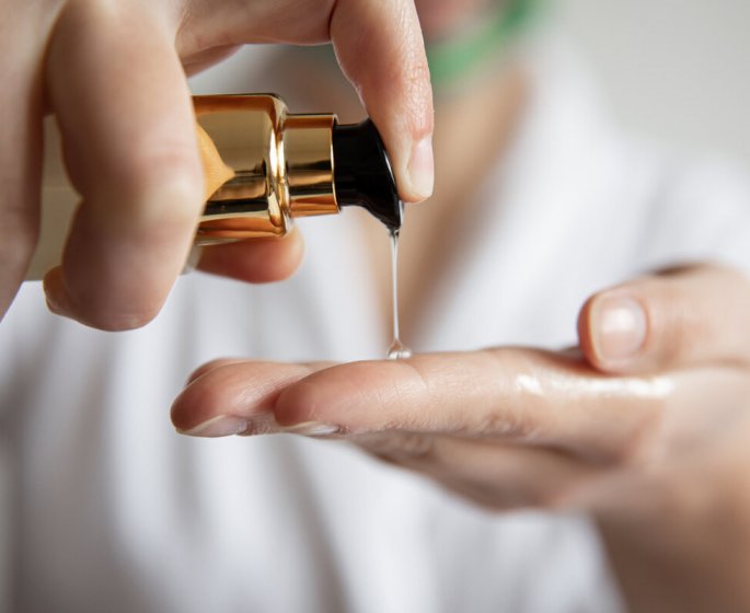 Cosmetiques : quelle est l-utilite d-une protection anti-lumiere bleue ?