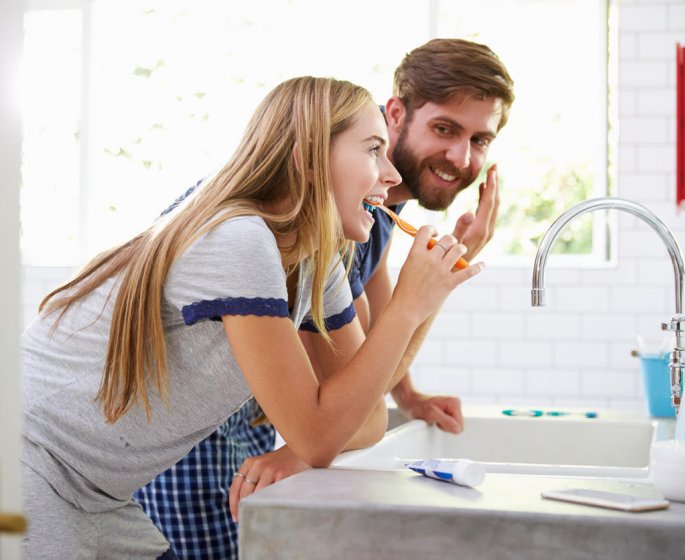 200 scientifiques denoncent les risques toxiques de ces dentifrices