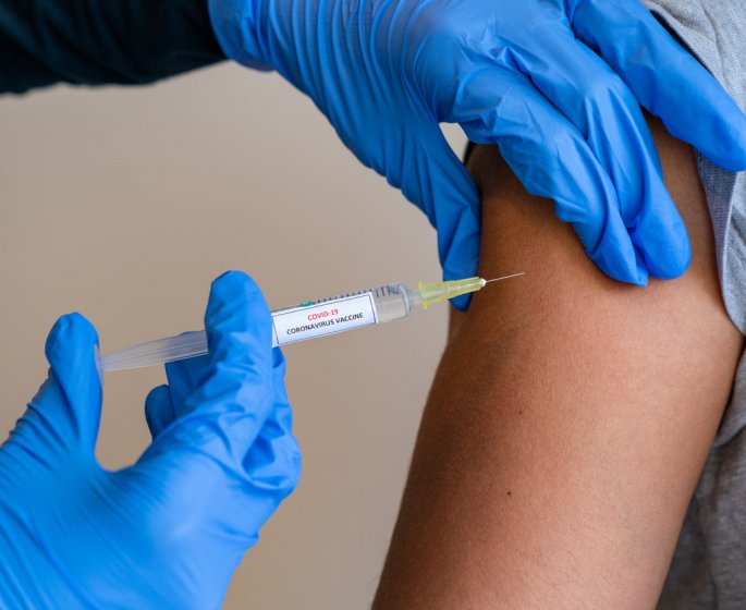 COVID-19 : les vaccins obsoletes dans 1 an a cause des variants ?