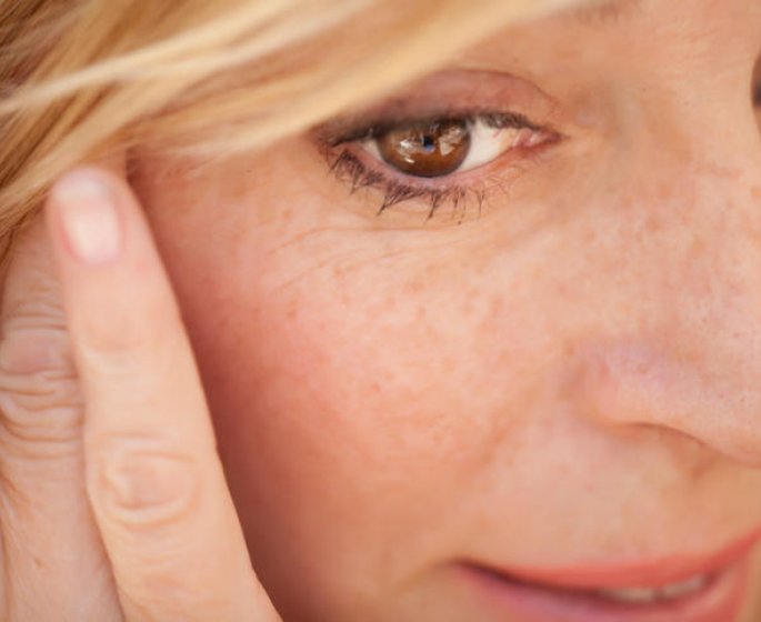 7 astuces anti paupieres tombantes